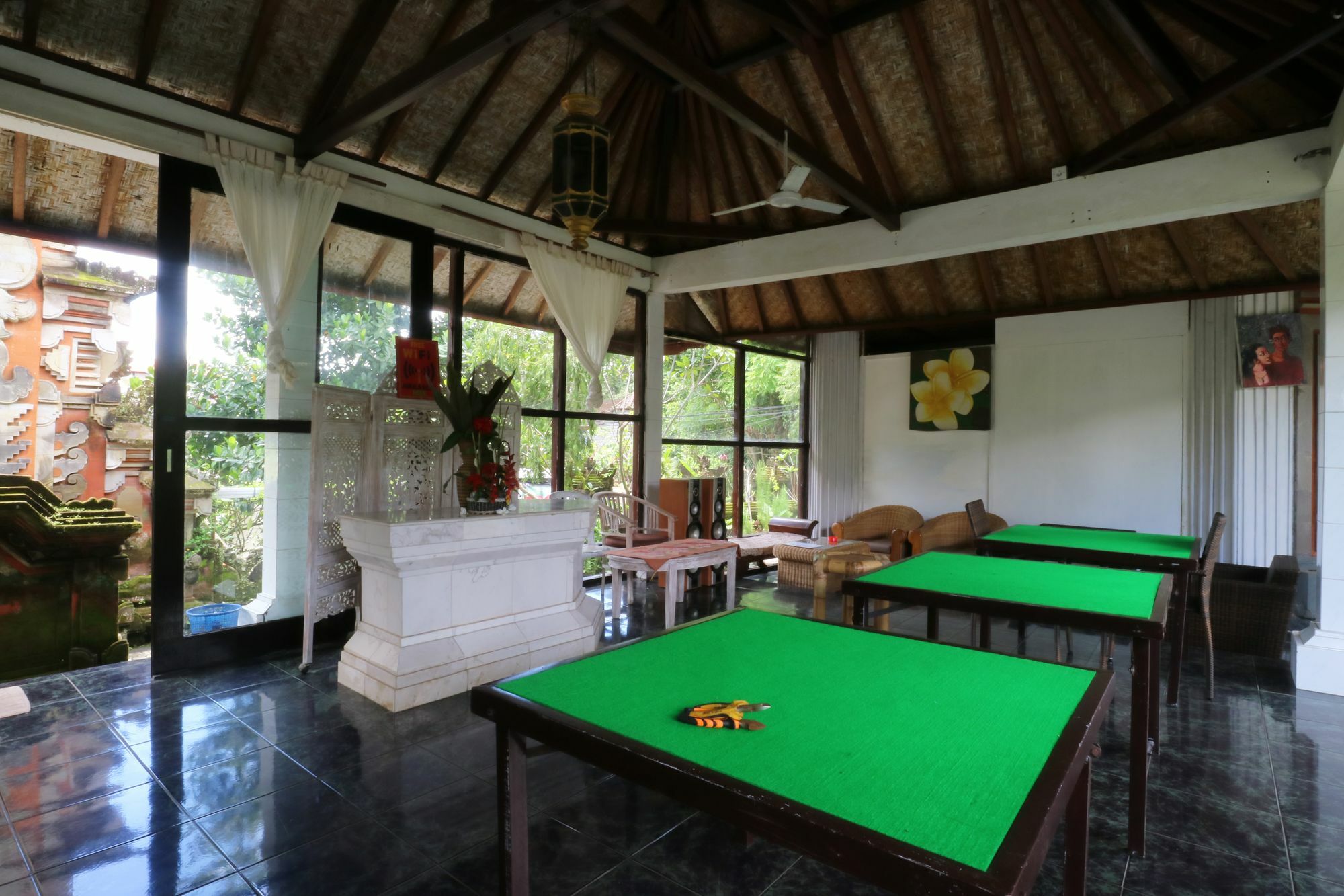 Ubud Kartini Hostel Exterior foto